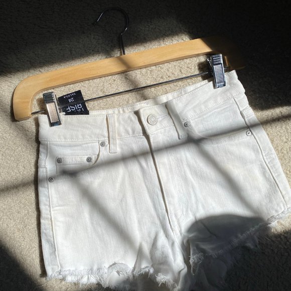 Aritzia High Rise White Frayed Shorts - Picture 4 of 9